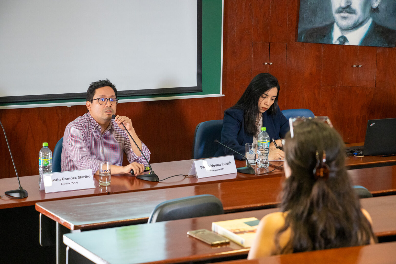 Lorem ipsum dolor sit amet, consectetuer adipiscing elit. Aenean commodo ligula eget dolor.