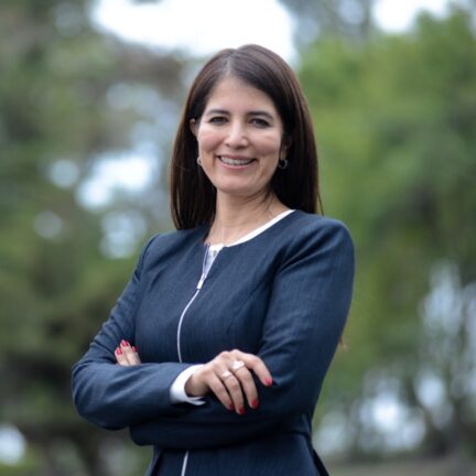 Julia Torreblanca , de Perú