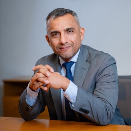 Luis Vásquez Madueño , de Perú