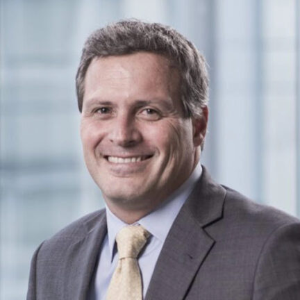 Carlos León, de Perú