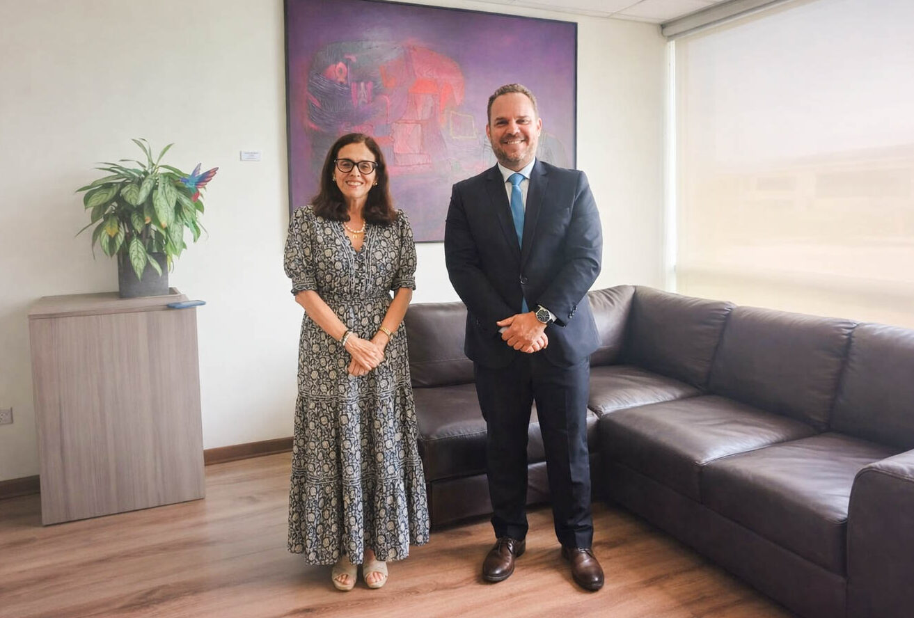 Facultad de Derecho y la USP coordinan red internacional sobre enseñanza legal, ética y desigualdad